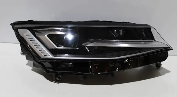 Volkswagen Transporter - Caravelle T7 Headlight/headlamp 7T1941082A