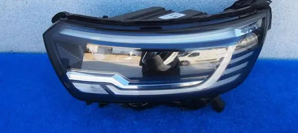 Renault Kangoo III Headlight/headlamp 260608525R