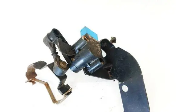 Jaguar XF Front height sensor lever 8W833C280AF