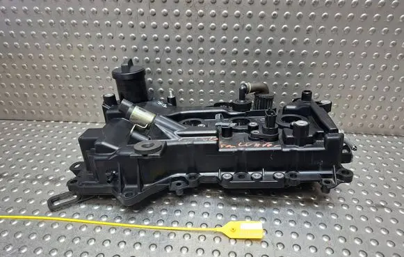 Toyota Aygo AB40 Rocker cam cover S25154865 112100Q04