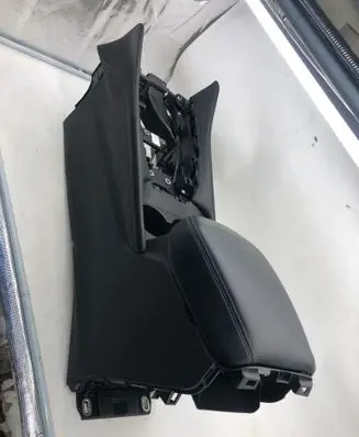 Nissan Qashqai J12 Center console 000680