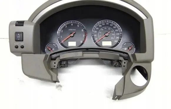 Infiniti FX Speedometer (instrument cluster)
