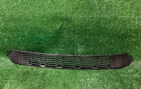 Toyota C-HR I Front bumper lower grill