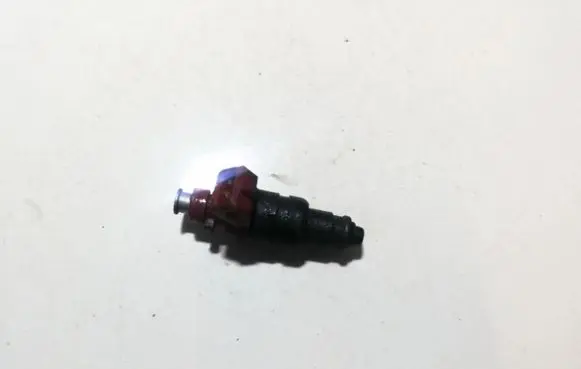 Mercedes-Benz E W210 Fuel injector 0000788523