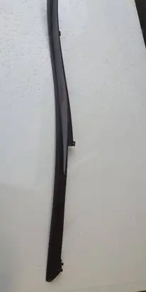 Dashboard glove box trim