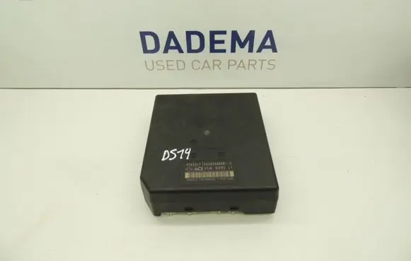 Renault Megane III Fuse module 284B60008R DS14