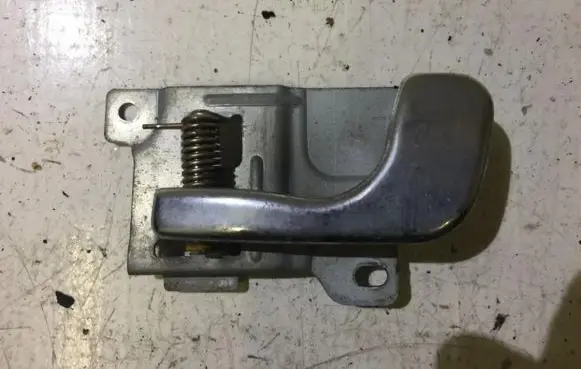 Mitsubishi Pajero Rear door interior handle