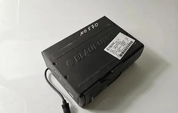 Audi A6 S6 C6 4F CD/DVD changer 7607700006