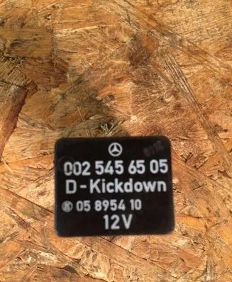 Mercedes-Benz E W124 Other relay 0025456505 05895410
