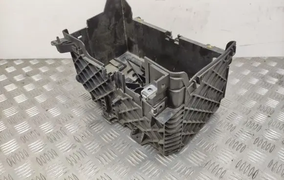 Battery box tray