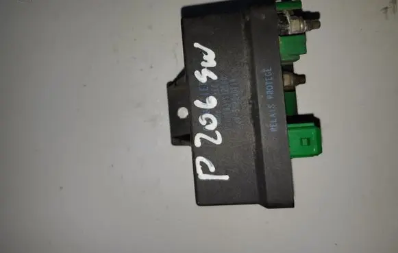 Peugeot 206 Glow plug pre-heat relay 9639912580