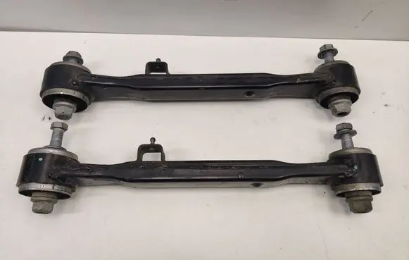 Ram 1500 Rear control arm 68279715AA 68462779AA 68414034AA