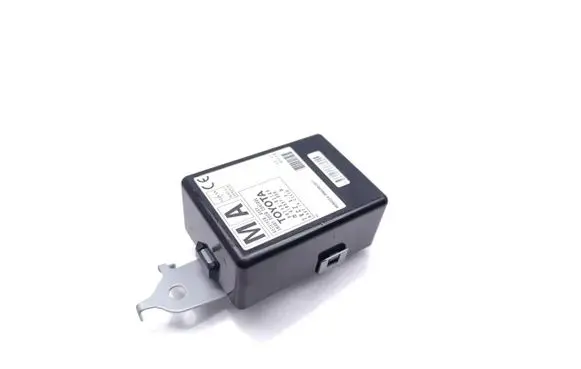 Toyota Auris E180 Door control unit/module 89740-02100 61B657-000