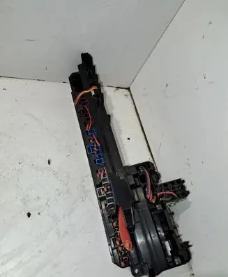 BMW 5 E60 E61 Fuse module 25613290