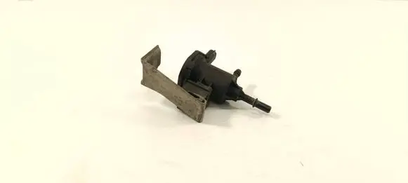 Mercedes-Benz A W176 Vacuum valve A0014760532