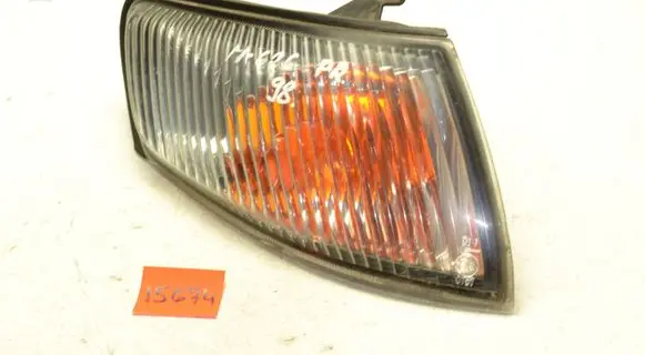 Mazda 626 Front indicator light 21061822