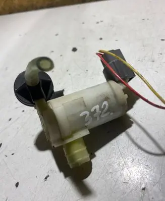 Nissan NV200 Windscreen/windshield washer pump 2224650A