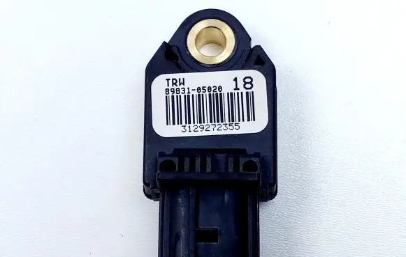 Toyota Verso Airbag deployment crash/impact sensor 8983105020