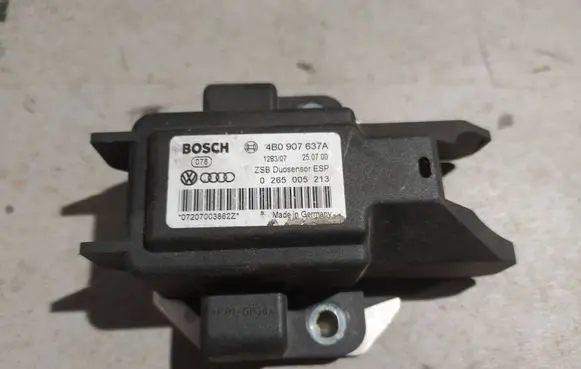 Audi A4 S4 B5 8D ESP acceleration yaw rate sensor 4B0907637A