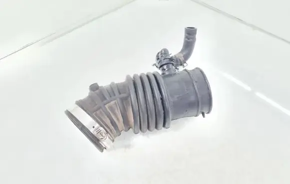 Nissan Primera Air intake duct part