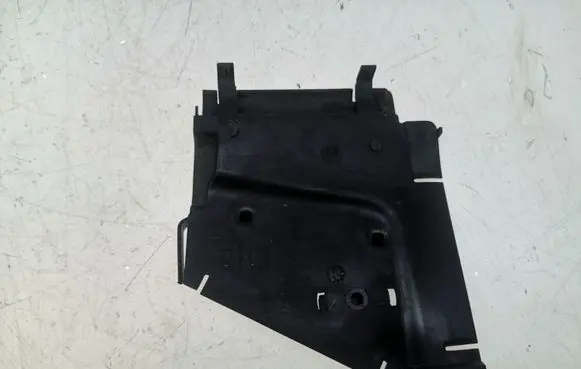 Audi A5 8T 8F Other engine bay part 8K0809922