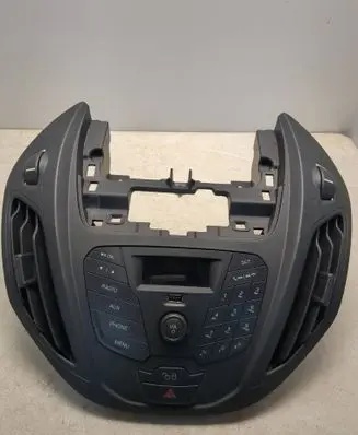 Radio/CD/DVD/GPS head unit