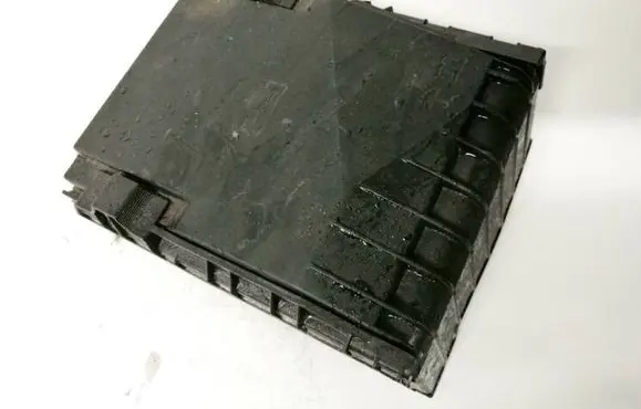 Volvo S60 Fuse box cover 1k0937132f 0-1418987-1