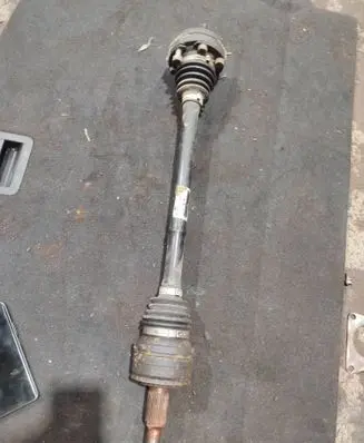 Volkswagen Transporter - Caravelle T6 Rear driveshaft 7E0501201C