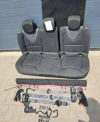 Renault Clio IV Second row seats 