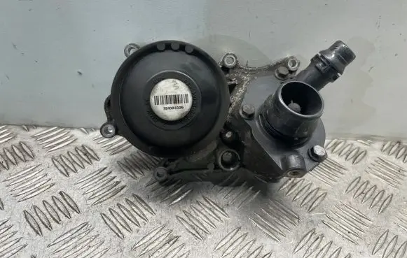 BMW 3 GT F34 Water pump 7810833