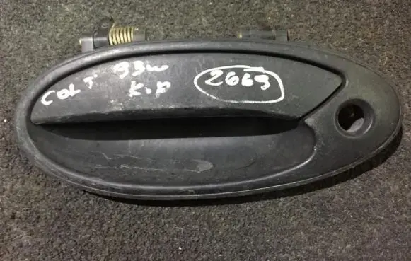 Mitsubishi Colt Front door exterior handle mb819551