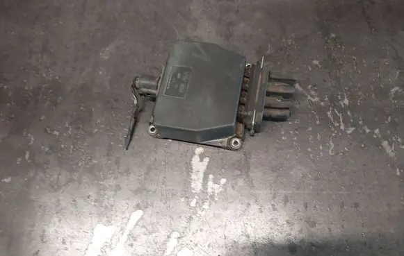 Skoda Fabia Mk2 (5J) Turbo solenoid valve 6Q0906625G