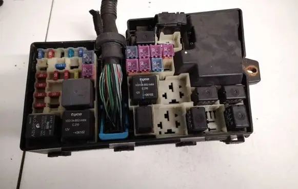 Mazda 3 I Fuse box set 3m5t14a142ab 3m5t-14a142-ab
