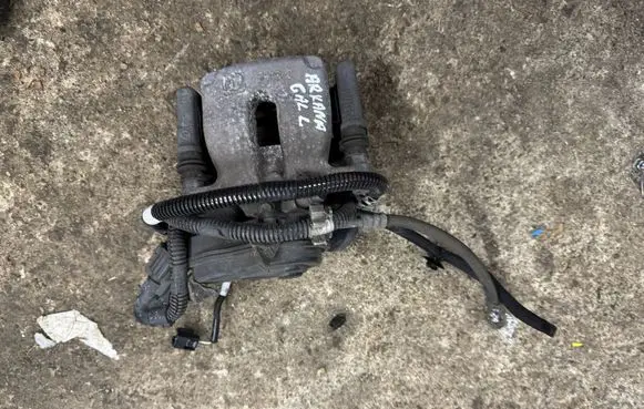 Renault Arkana Rear brake caliper DVCV