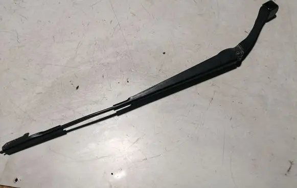 Volvo XC90 Front wiper blade arm 30753817