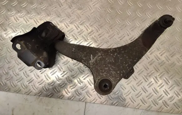 Volvo V60 Front lower control arm/wishbone
