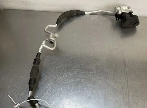 Porsche Taycan 9J1 Air conditioning (A/C) pipe/hose 4M0816682E