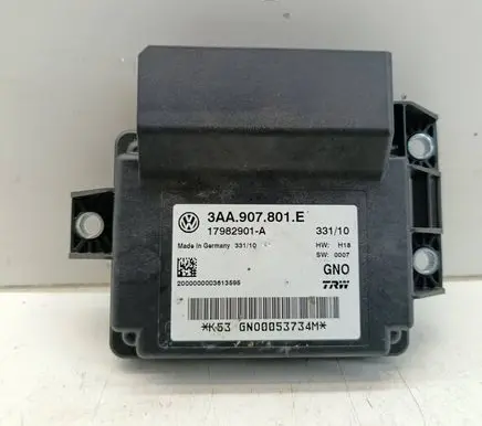 Volkswagen PASSAT B7 Hand brake control module 3AA907801E