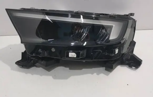 Opel Mokka B Headlight/headlamp 9834008280