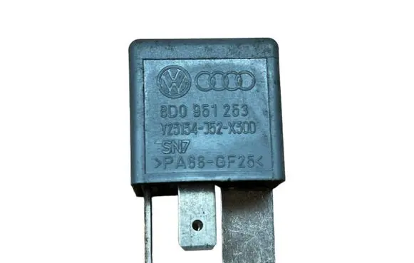 Audi A6 S6 C6 4F Other relay 8D0951253 V23134J52X300