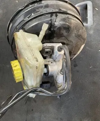 Audi A6 S6 C6 4F Brake booster