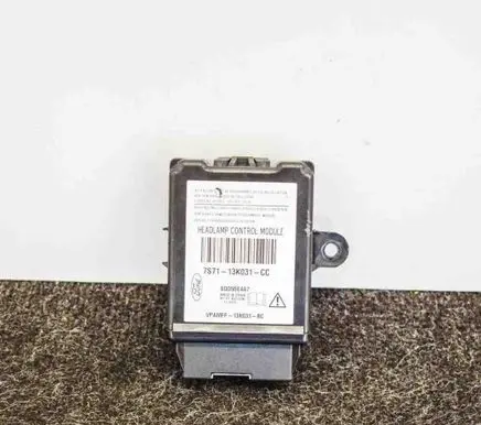 Ford Kuga II Light module LCM 7S7113K031CC