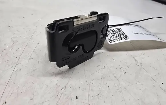 Audi Q7 4L Parcel shelf load cover mount bracket 4F9861736E