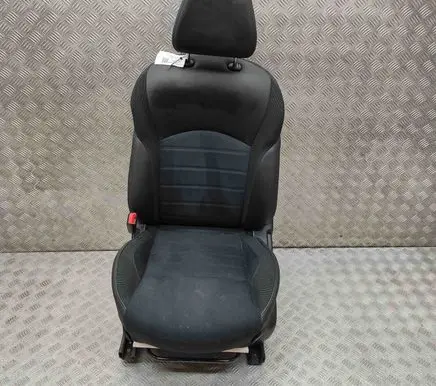 Nissan Juke I F15 Front driver seat 874501KK0D
