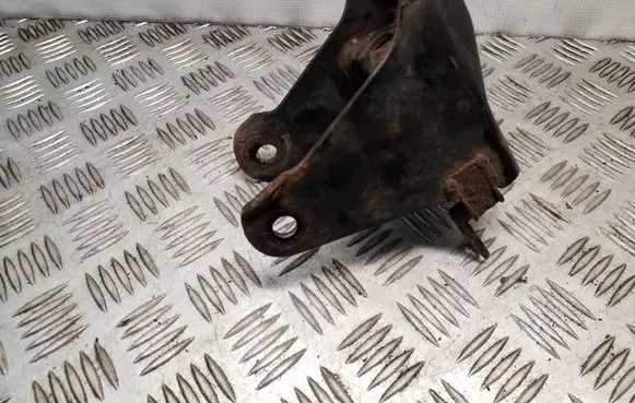 KIA Sorento Gearbox mounting bracket 