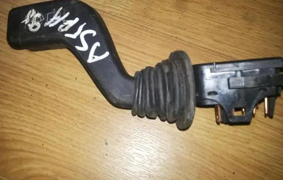 Opel Astra G Wiper control stalk 90124931