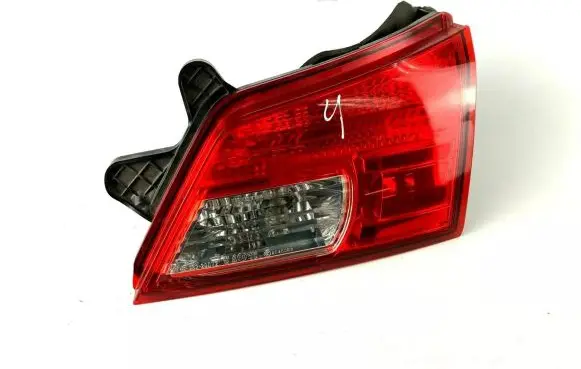 Subaru Outback Tailgate rear/tail lights