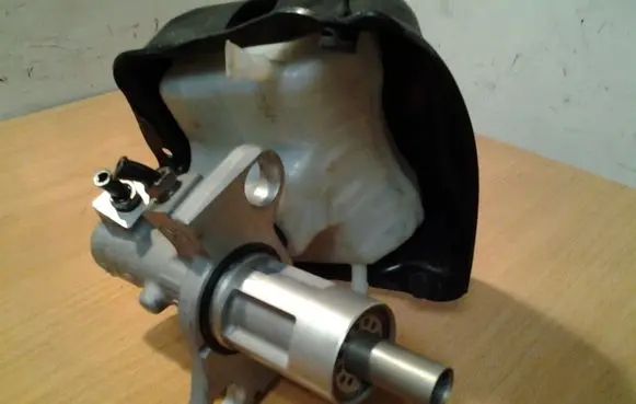 Audi A5 8T 8F Master brake cylinder 8K0611367