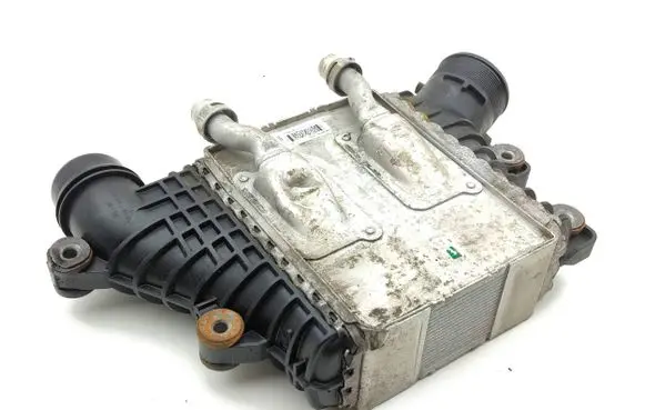 Land Rover Evoque II Intercooler radiator GJ329L440AD