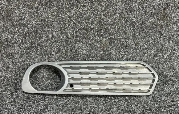 BMW 1 F20 F21 Front bumper lower grill 7245869